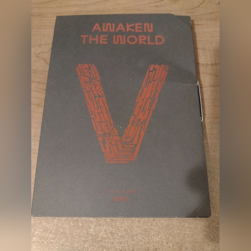 WayV -Awaken The World( World ver) Album with Poster and Circle PC